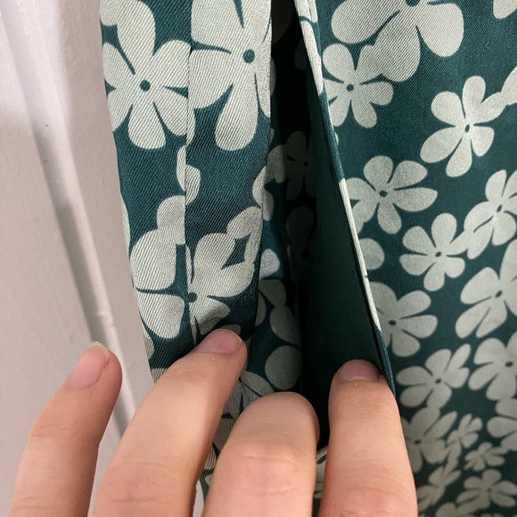 NWOT Nasty Gal high rise wide leg floral trousers size medium 2 pockets - Picture 4 of 13